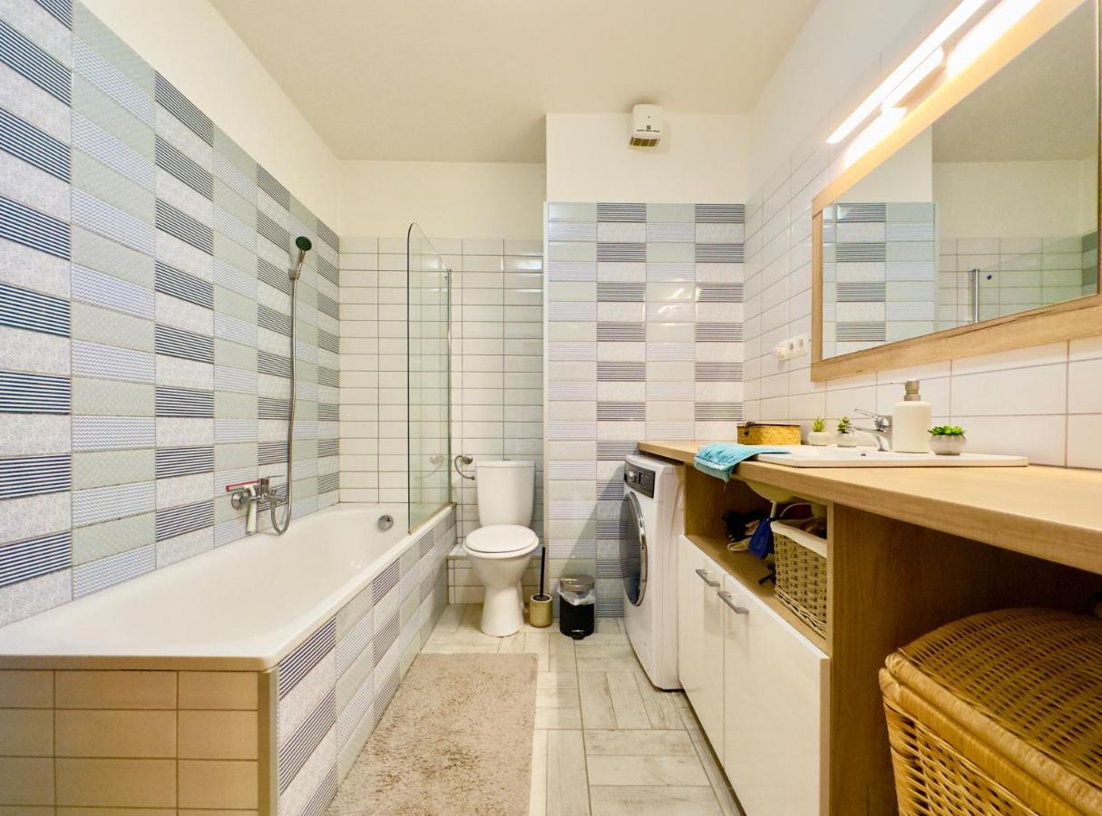 Corvin City Apartment - Free Parking- Budapest Extérieur photo